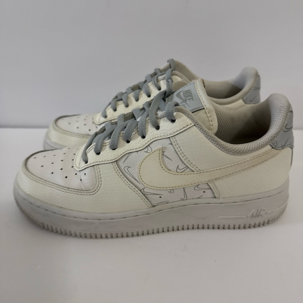 Nike Women’s White and Gray Sneakers AF1 Sneakers